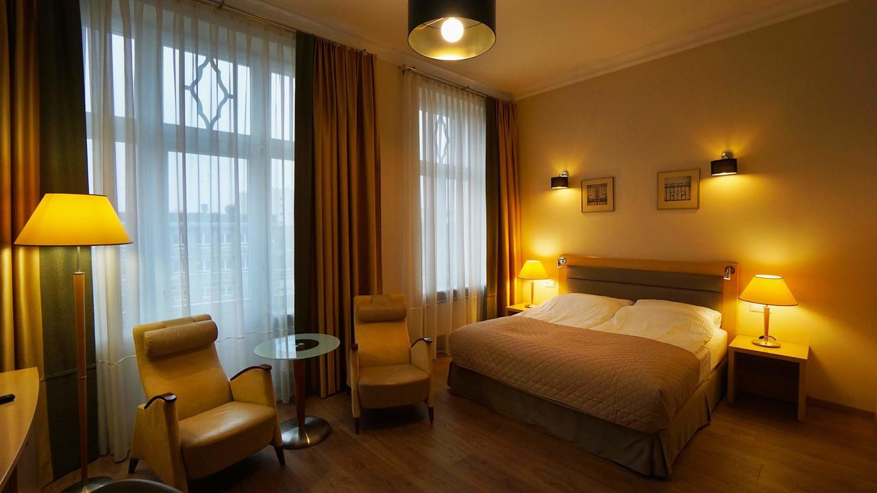 Brass Suites ウッチ エクステリア 写真